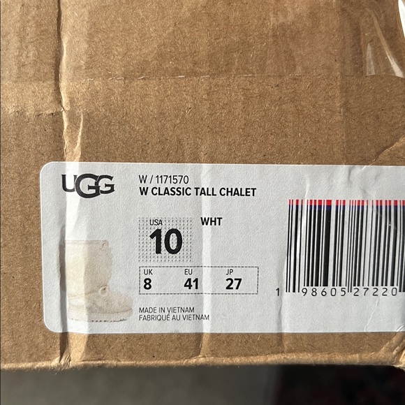 UGG® CLASSIC TALL CHALET BOOTS - Picture 11 of 11